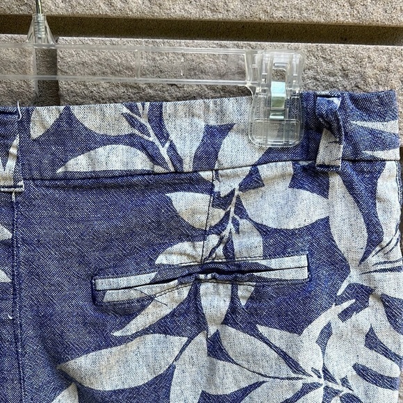 Old Navy Everyday Short Linen Blend Blue/White Palm Print Sz 8 - Picture 7 of 10
